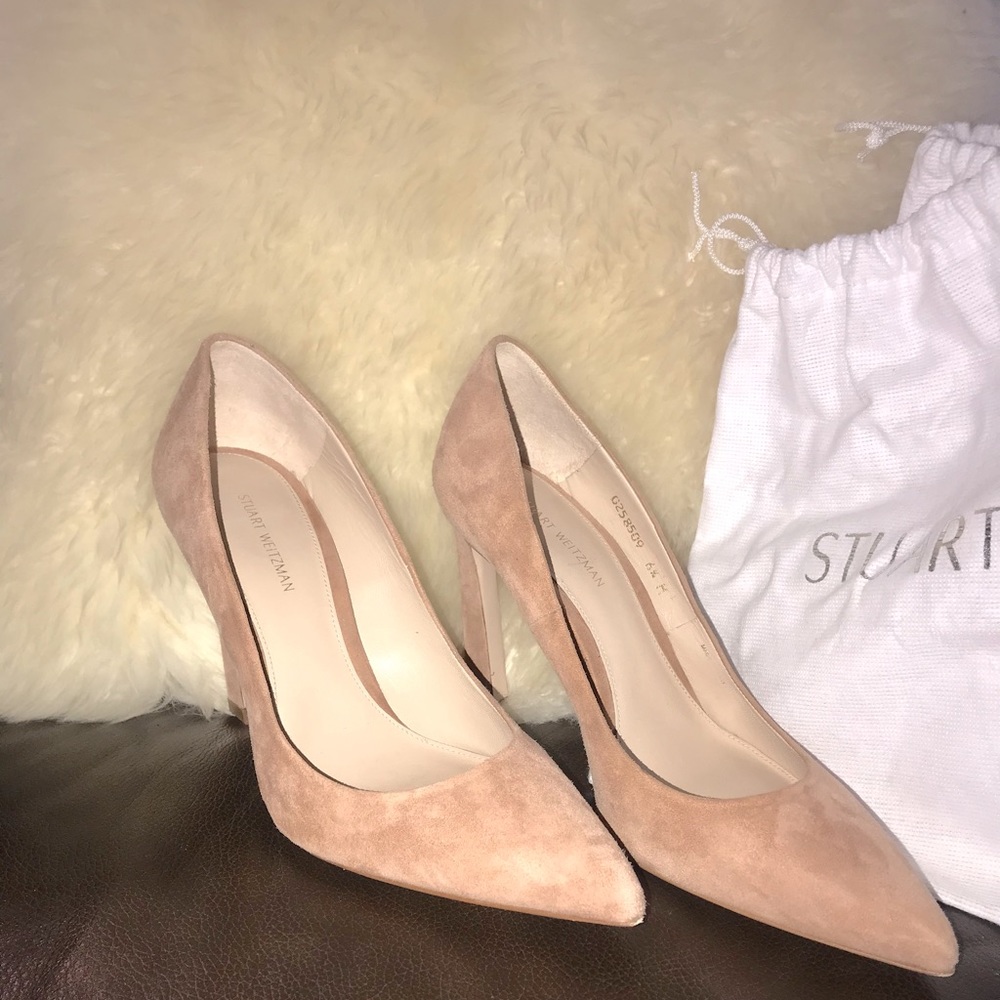 Stuart Weitzman Chicster pump nude suede
